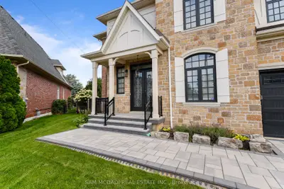 950 Fredonia Drive, Mississauga, On L5c 2w4