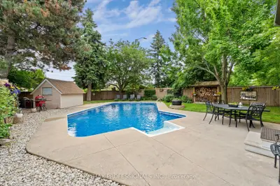 6031 Edenwood Drive, Mississauga, On L5n 2y6