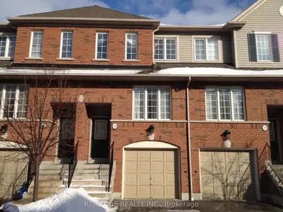 4950 Albina Way 175, Mississauga, On L4z 4j7