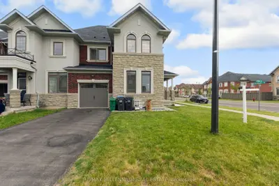 366 Remembrance Road, Brampton, On L7a 0c3