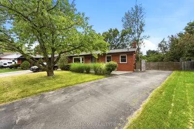 1244 De Quincy Crescent, Burlington, On L7p 1e1