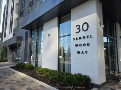 30 Samuel Wood Way 210, Toronto, On M9b 0c9