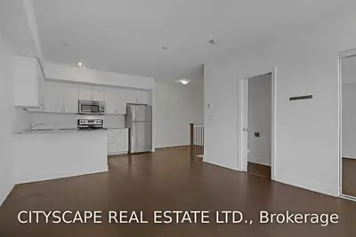 57 Macaulay Avenue 702, Toronto, On M6p 3p5
