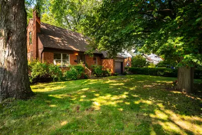 2050 Russett Road, Mississauga, On L4y 1b9