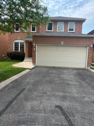 8 Livingston Drive, Caledon, On L7c 1a7