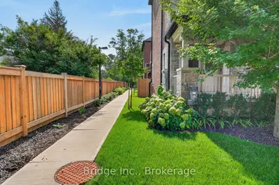 2006 Lushes Avenue, Mississauga, On L5j 1h2