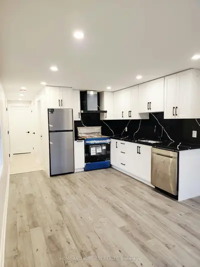 5651 Turney Drive Upper, Mississauga, On L5m 1a1