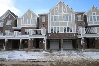 572 Allport Gate, Milton, On L9t 9j3