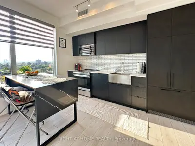 270 Dufferin Street Lph12, Toronto, On M6k 0h8