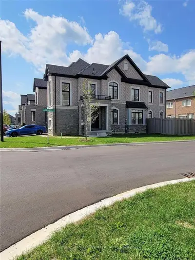 8 Labrish Road Bsmt, Brampton, On L7a 5c2
