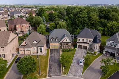 20 Cannington Crescent, Brampton, On L6x 0w6