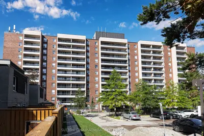 31 Four Winds Drive 503, Toronto, On M3j 1k9