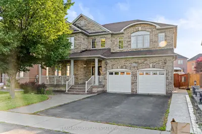 52 Mount Royal Circle, Brampton, On L6p 2k4