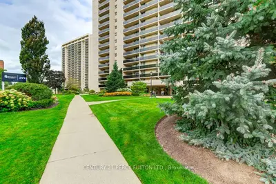 299 Mill Road 1406, Toronto, On M9c 4v9