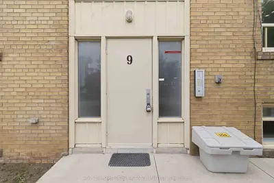 9 Allenby Avenue 1, Toronto, On M9w 1s5