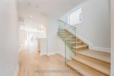 55 Muir Avenue, Toronto, On M9l 1h5