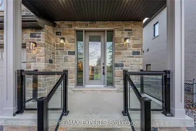 55 Muir Avenue, Toronto, On M9l 1h5