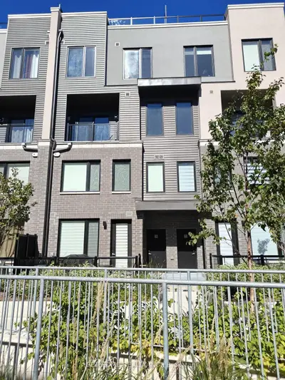3540 Colonial Drive 3, Mississauga, On L5l 0b9