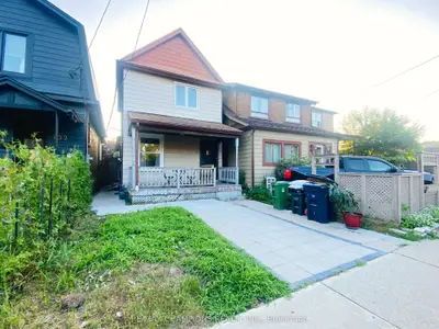734 Willard Avenue Main, Toronto, On M6s 3s5