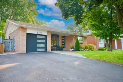 2221 Wyandotte Drive, Oakville, On L6l 2t4