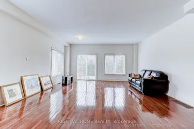 1130 Cawthra Road 2, Mississauga, On L5g 4v7