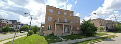 66 Leitch Avenue, Toronto, On M3j 0c9