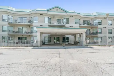 24 Chapel Street Ph02, Halton Hills, On L7g 6a7