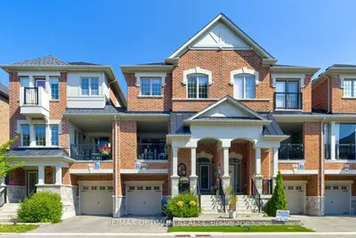 82 Oakmore Lane, Brampton, On L6y 6h5