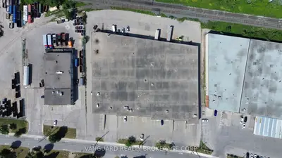 800 Flint Road, Toronto, On M3j 2j5