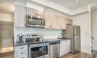 630 Rogers Road 25, Toronto, On M6m 1c1