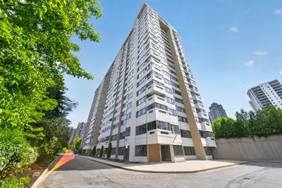 1580 MIssissauga Valley Boulevard 901, Mississauga, ON L5A 3T8