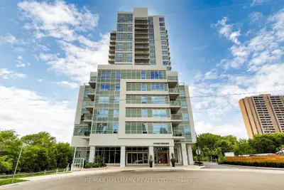 10 Wilby Crescent 1207, Toronto, On M9n 0b6