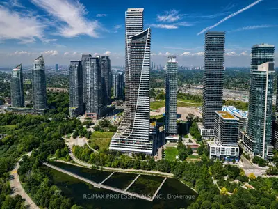 20 Shore Breeze Drive 1107, Toronto, On M8v 0j1