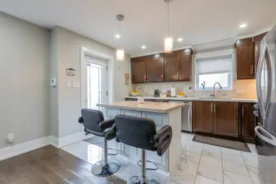 14 Nordale Crescent, Toronto, On M6m 3a1