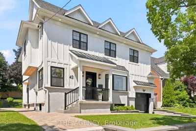 42 Berl Avenue, Toronto, On M8y 3c4