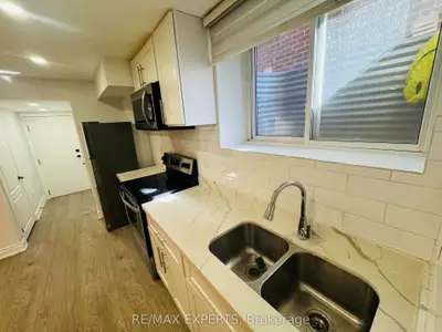 117 Baffin Crescent 2, Brampton, On L7a 4k9