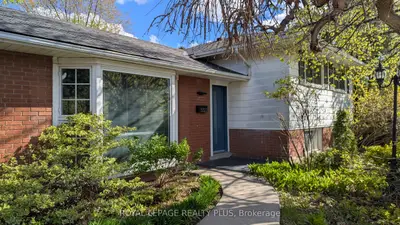 5322 Windermere Drive, Burlington, On L7l 3m1