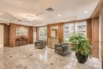 17 Michael Power Place 709, Toronto, On M9a 5g5