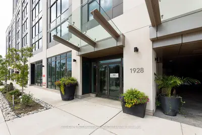 1928 Lake Shore Boulevard W 3906, Toronto, On M6s 0b1