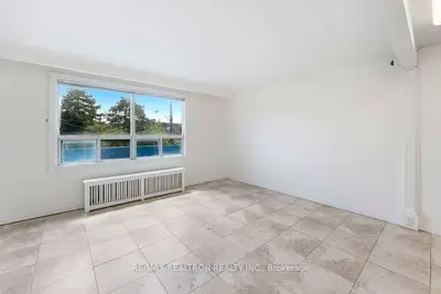 930 Wilson Avenue 1, Toronto, On M3k 1e7