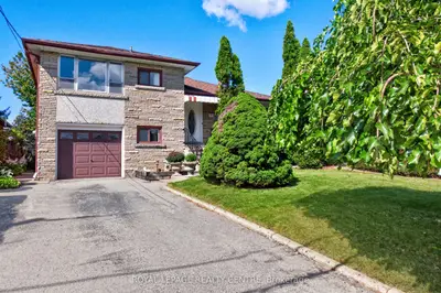 22 Euphrasia Drive, Toronto, On M6b 3v9