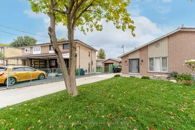 49 Gulfstream Road E, Toronto, On M9m 1s4