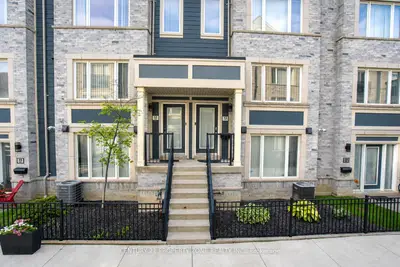 5035 Oscar Peterson Boulevard 12, Mississauga, On L5m 0p4