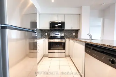 1403 Royal York Road 909, Toronto, On M9p 0a1