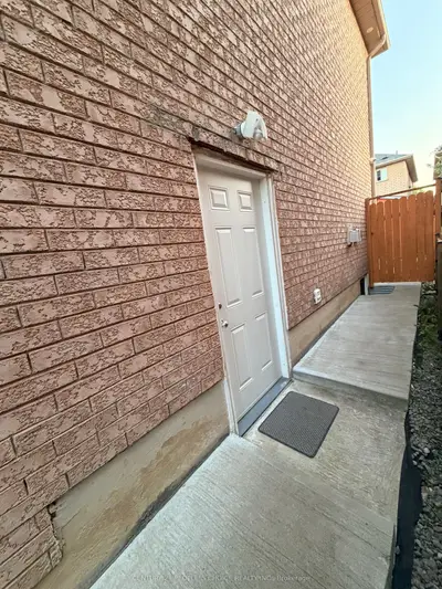 36 Allangrove Drive Unit 2, Basement, Brampton, On L7a 2m3