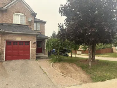 3137 Bentley Drive, Mississauga, On L5m 6v8