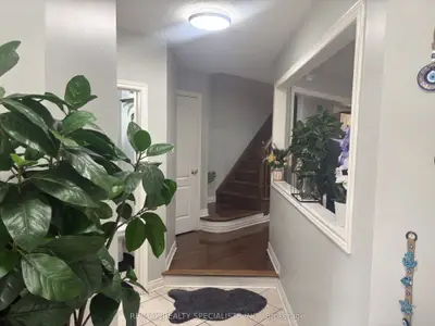 3137 Bentley Drive, Mississauga, On L5m 6v8