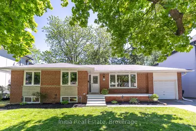 53 Burrows Avenue, Toronto, On M9b 4w8
