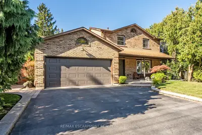 132 Hampton Heath Road, Burlington, On L7l 4n9