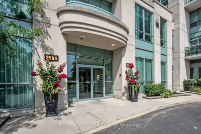 2585 Erin Centre Boulevard 1101, Mississauga, On L5m 6z7